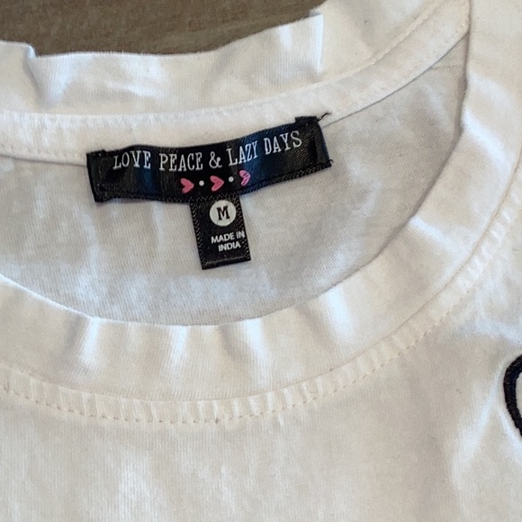 Tee - Picture 4 of 4